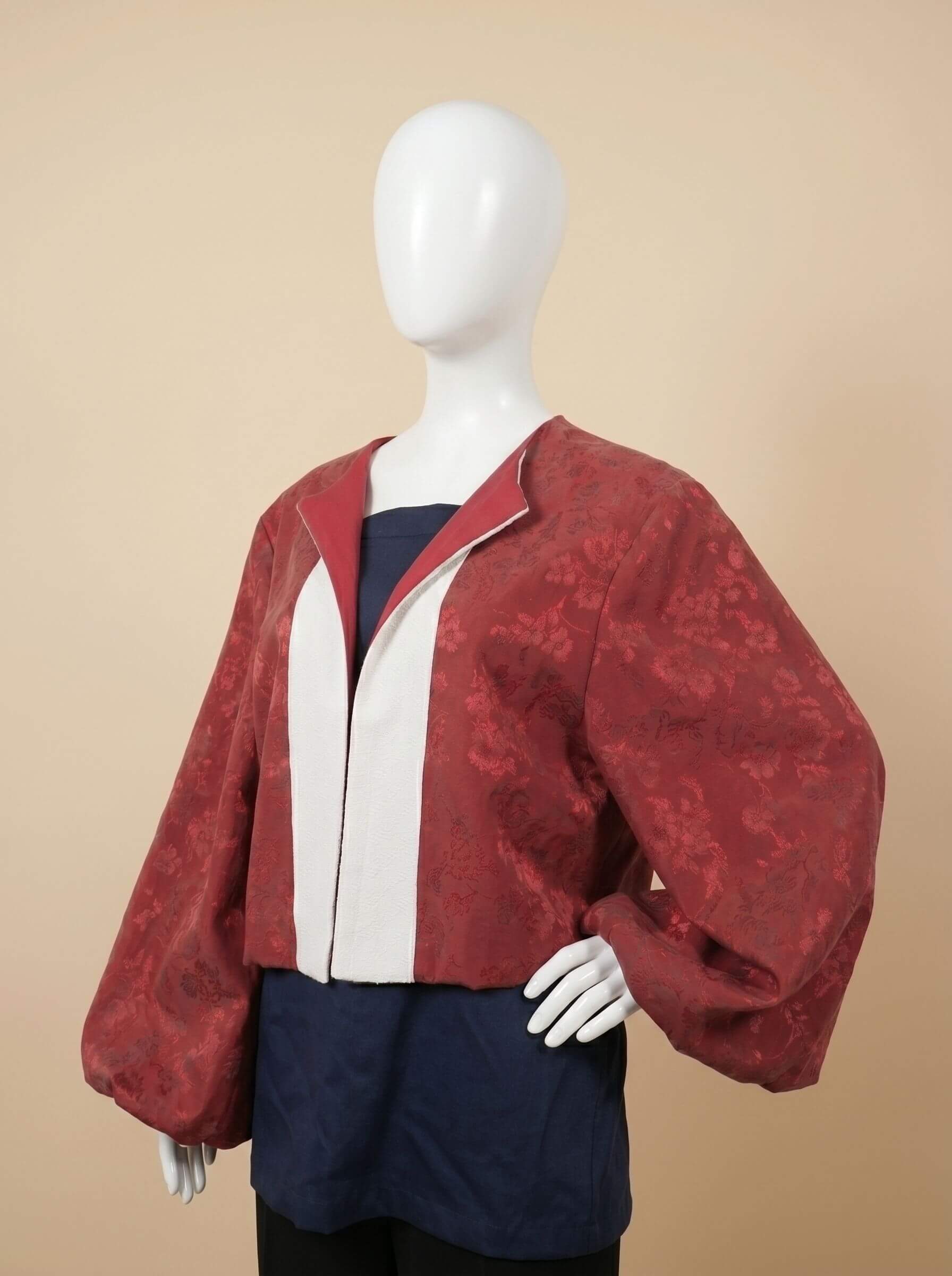 Women’s Floral Textured Cropped Jacket
